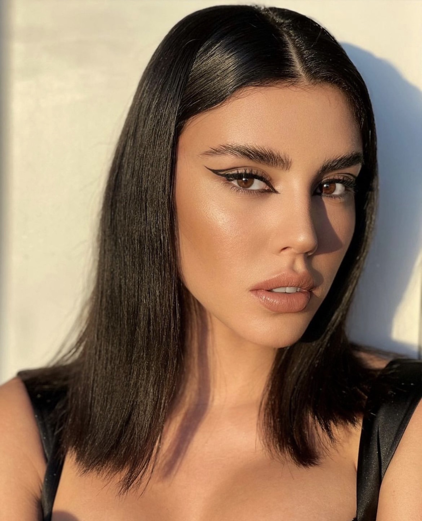 Beauty — graphic liner, close-up
