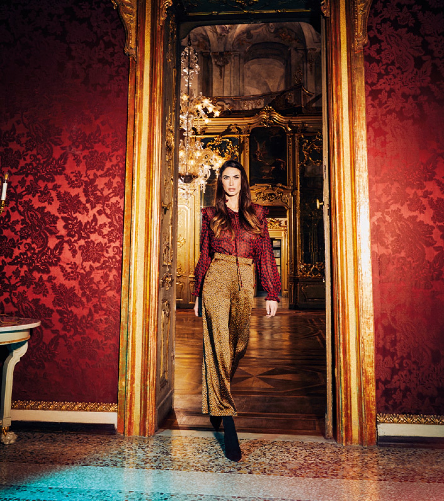 Editorial — damask doorway